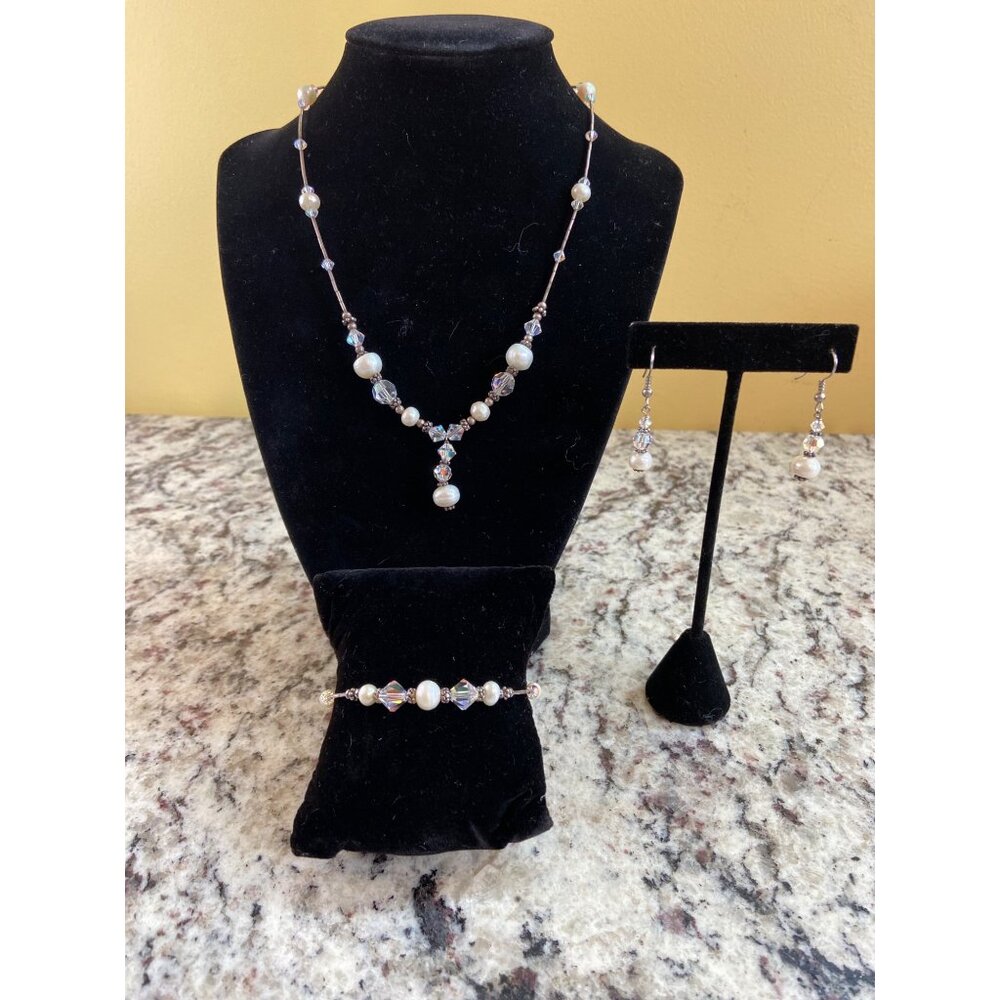 Emily Ray Swarovski Crystal Mother of Pearl Necklace Bracelet Earring Set I